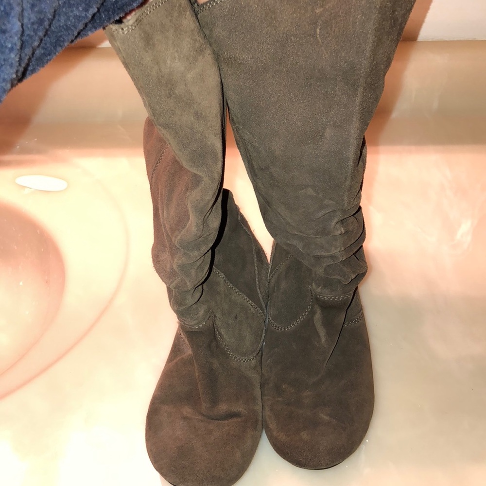 Suede Sam & Libby Boots